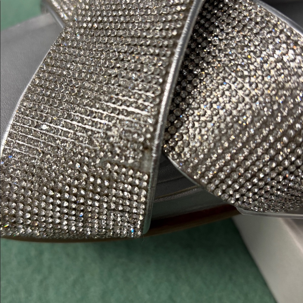 NWT Easy Spirit SEJUDY’s Glittering Silver Slip On Sandals Criss Cross Straps 6 - Picture 14 of 16